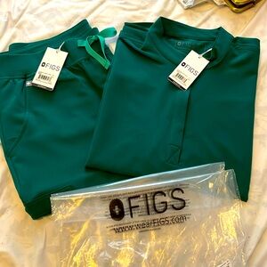 Women’s FIGS set in Hunter green/NWT/large regular/large Rafaela